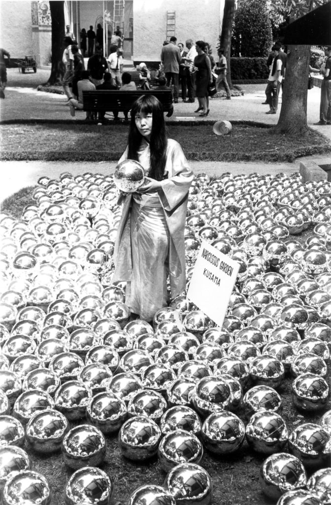 Yayoi Kusama, Narcissus Garden at the Venice Biennale (1966). Photo Â©Yayoi Kusama.