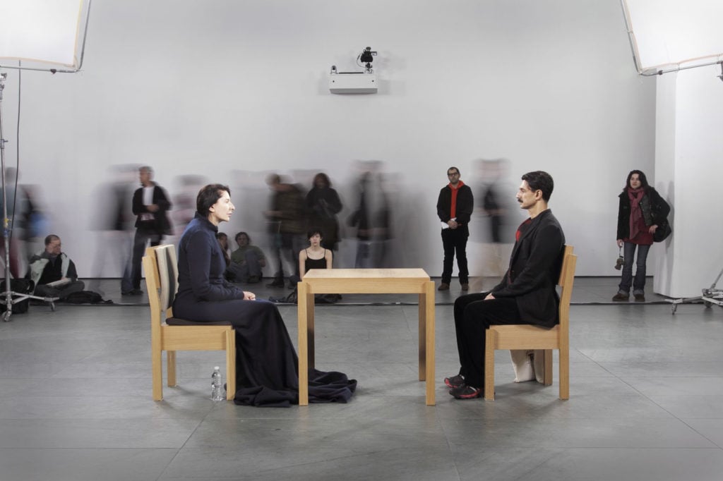Afgørelse forudsætning Ocean Locking Eyes With Marina Abramovic in 'The Artist Is Present' Inspired This  Author to Write a Novel—Read an Excerpt Here