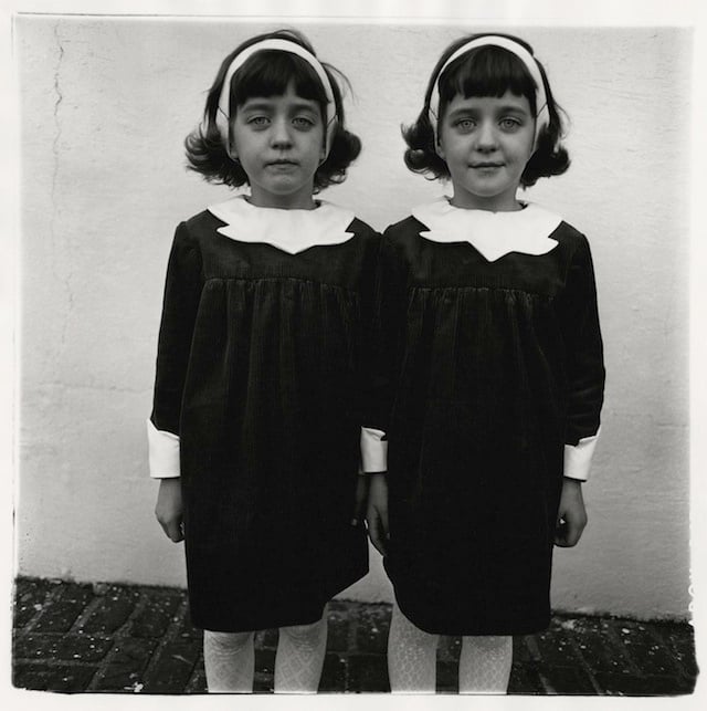Diane Arbus, <em>Identical Twins, Roselle, New Jersey</em> (1967).