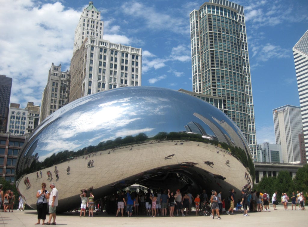 Anish Kapoor, Cloud Gate (2004) in Millennium Park, Chicago. Photo by by Susan May Romano, courtesy of the artist and Gladstone Gallery, New York and Brussels. ©Anish Kapoor.