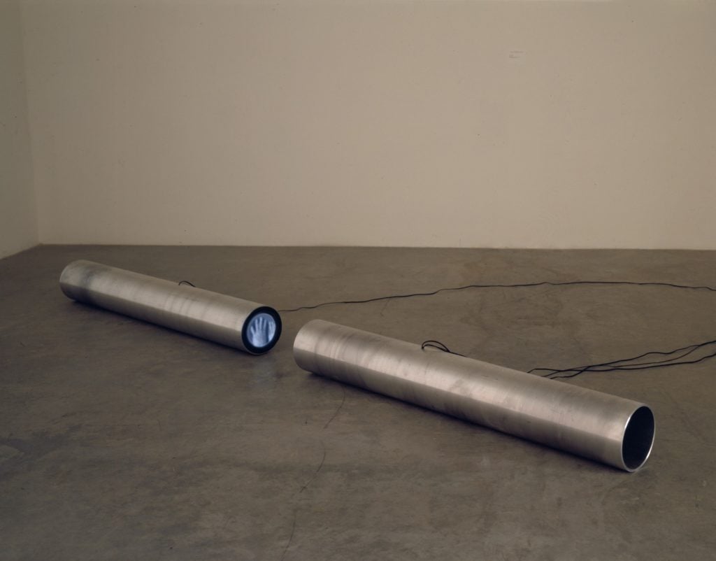 Gary Hill, Cut Pipe (1992). Image courtesy bitforms.