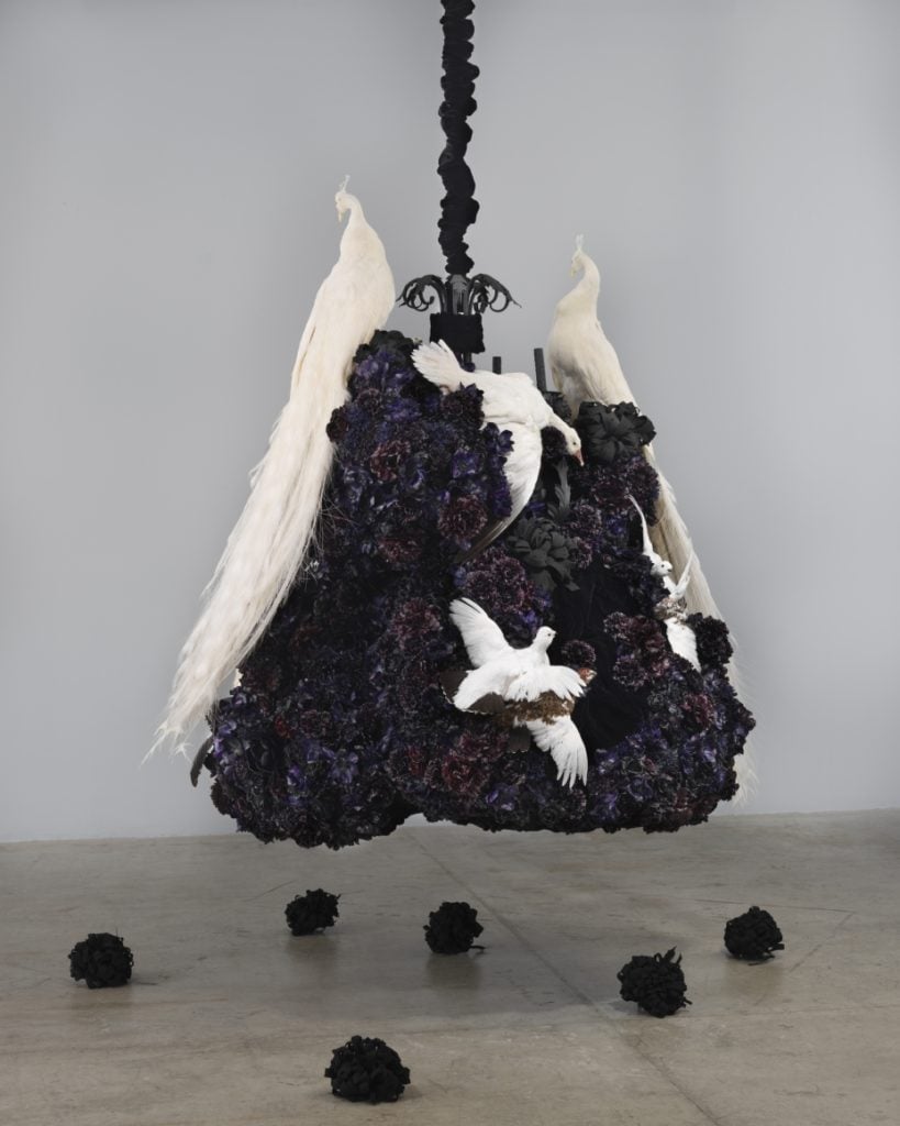 Petah Coyne, Untitled #1375 (No Reason Except Love: Portrait of a Marriage), 2011–12. Photo courtesy of Galerie Lelong.