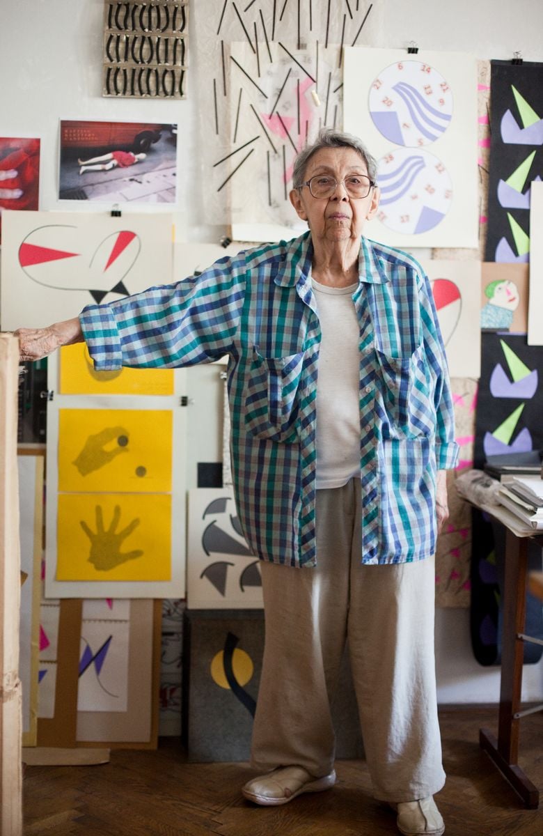 Geta Brătescu. Photo by Cătălin Georgescu courtesy of the artist, Hauser & Wirth, and Ivan Gallery.