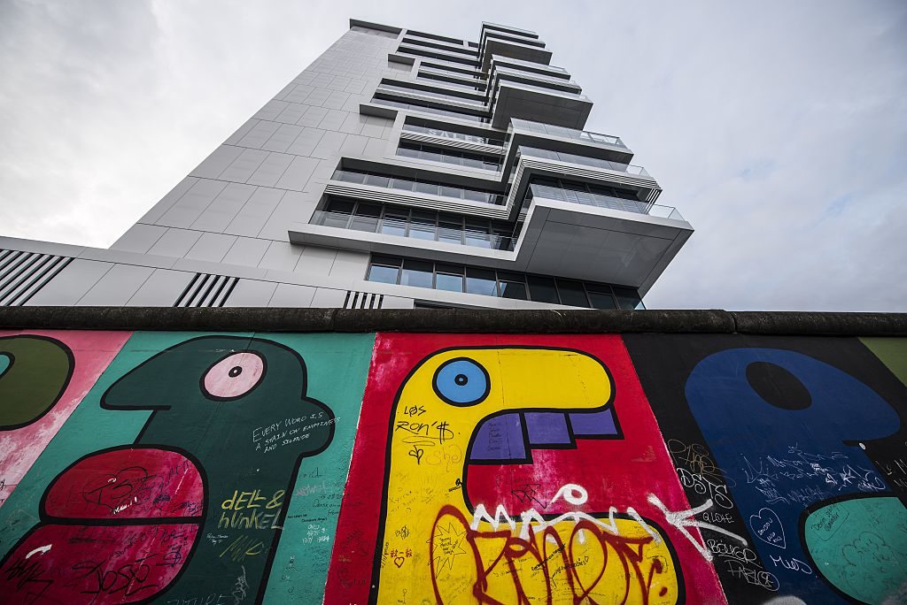 An Art Covered Stretch Of The Berlin Wall Has Now Been Saved From Encroaching Real Estate Developers Artnet News