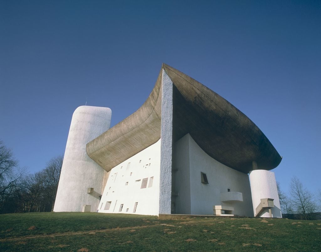 Le Corbusier, <i>Notre Dame du Haut</i> (1954). Photo: Jose-Fuste RAGA/Gamma-Rapho via Getty Images.