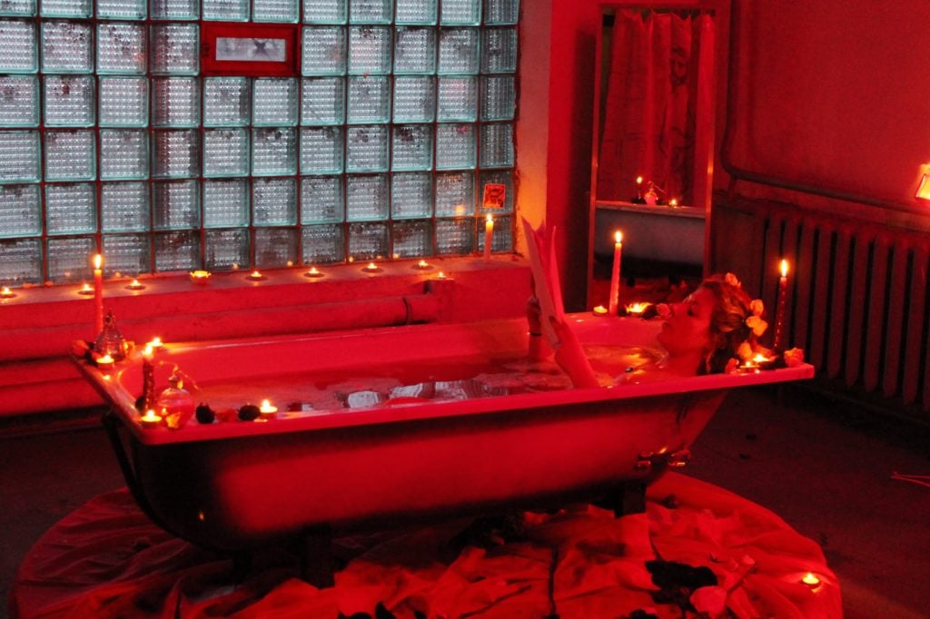 <i>Romantic Bath for a Single Lover</i> at APXIV. Courtesy of APXIV.