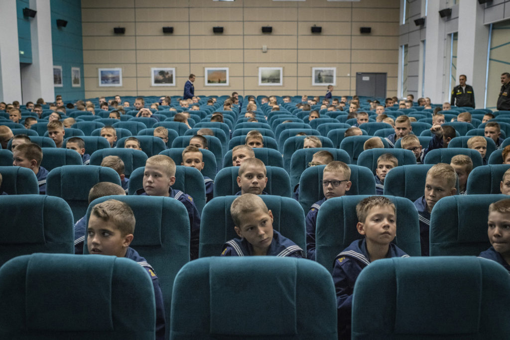 Murmansk, Kola Peninsula, Russia, September 2018. © Yuri Kozyrev – NOOR for Fondation Carmignac. Almost 300 cadets attend this school, named after the admiral Pavel Nakhimov (1802-1855), who was shot by a sniper at the Siege of Sevastopol. Over the last five years, eight other Nakhimov schools have been established countrywide under the decision of President Putin.