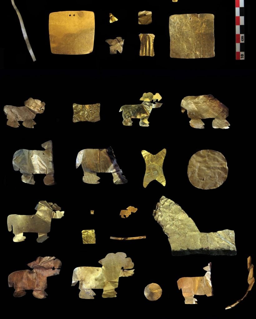 Artifacts from the archaeological site at Lake Titicaca. Photo by Teddy Seguin