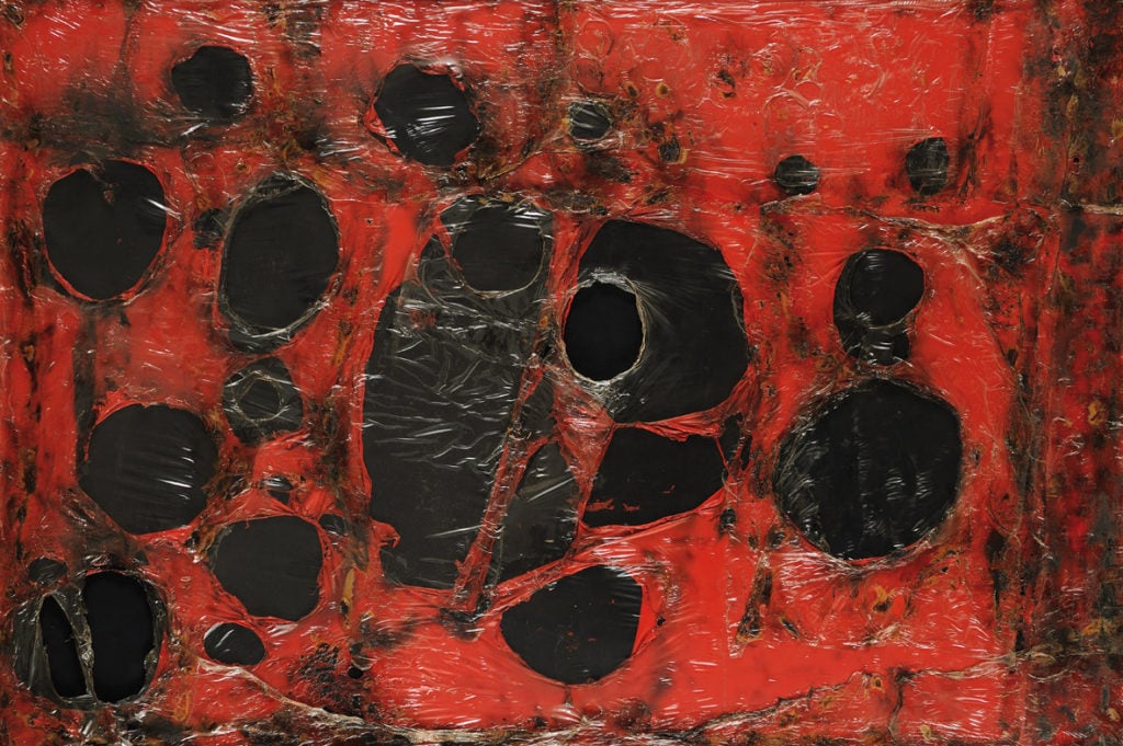 Alberto Burri, <i>Rosso Plastica M3</i> (1961). Fondazione Palazzo, Albizzini Collezione Burri.