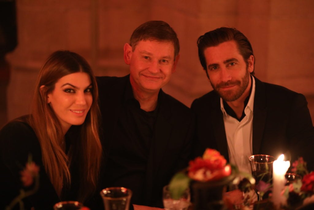 Bianca Brandolini, Cyrille Vigneron and Jake Gyllenhaal. Photo courtesy Cartier.