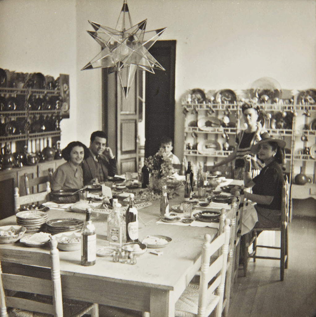 Cristina Kahlo, Miguel Covarrubias, Frida Kahlo, and Rosa Covarrubias, (1925–1946). Courtesy of Sotheby's.