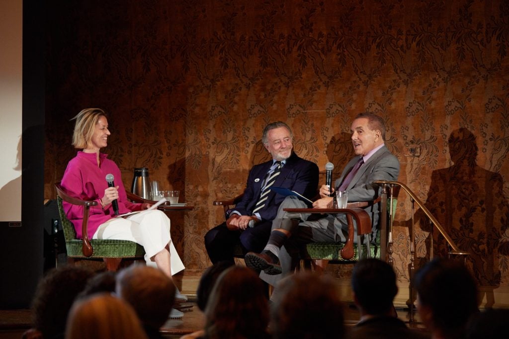 Jessica Morgan, director of the Dia Art Foundation, in conversation with collectors Jarl Mohn and Leonard Riggio at the Center for the History of Collecting's Land art symposium. Photo: George Koelle.