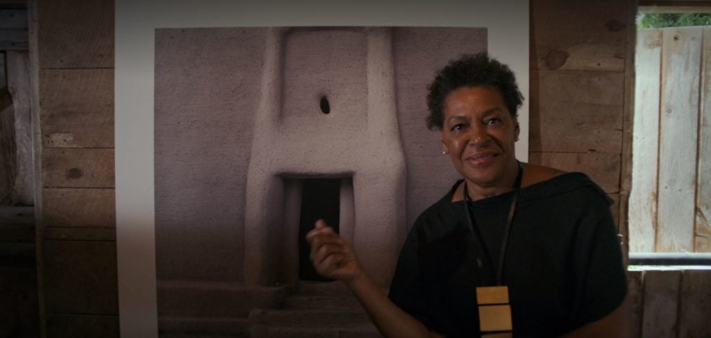 Carrie Mae Weems's cameo in a screenshot from She's Gotta Have It courtesy of Netflix.