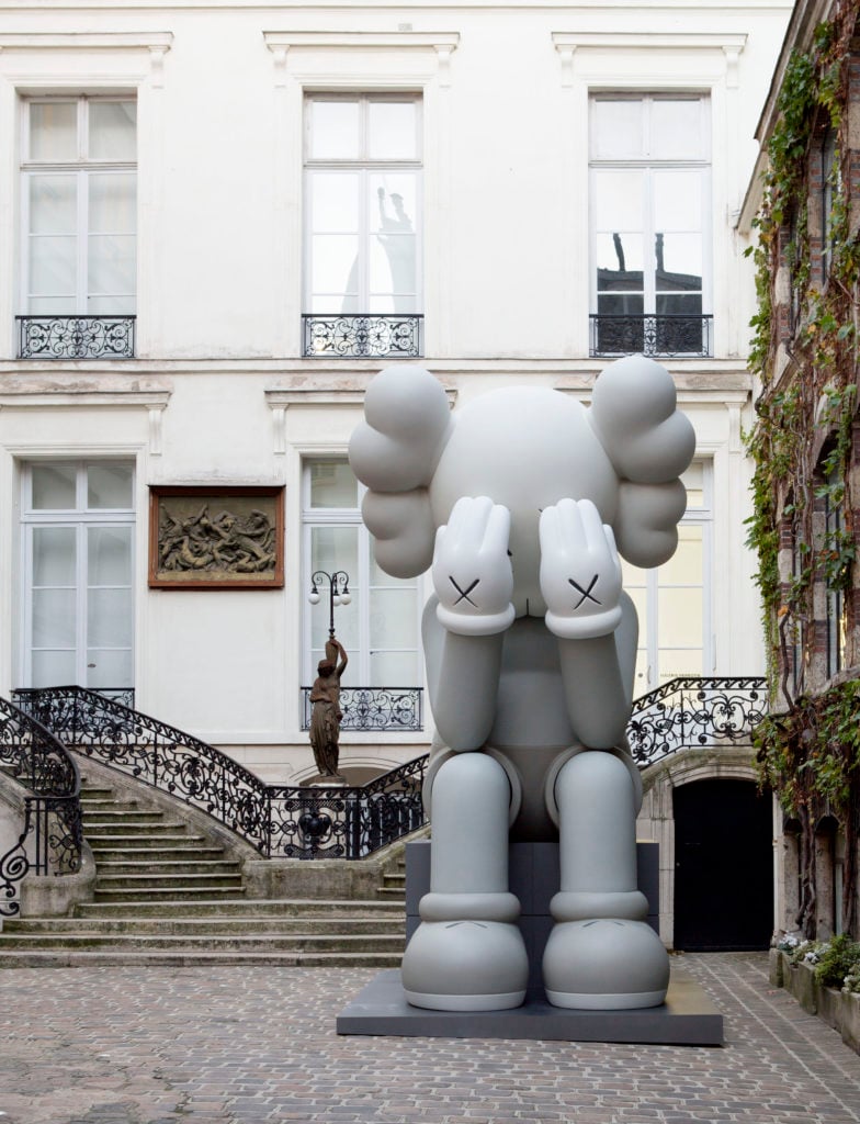 The KAWS show "Imaginary Friends" at Perrotin in Paris in 2012. Courtesy of Perrotin Gallery.