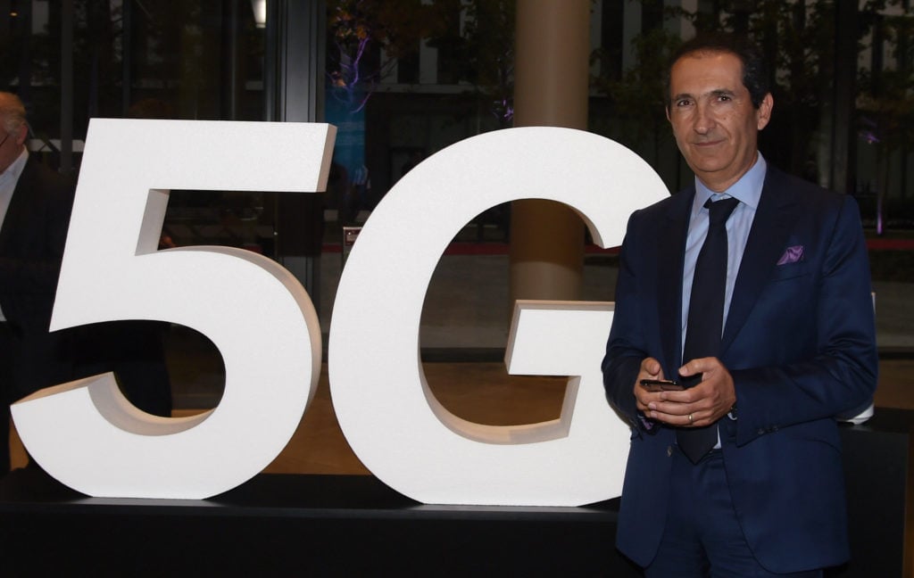 Le fondateur du groupe de télécommunications et de médias Altice, Patrick Drahi, assistera à l'inauguration du Campus Altice à Paris le 9 octobre 2018.  (ERIC PIERMONT / AFP / Getty Images)