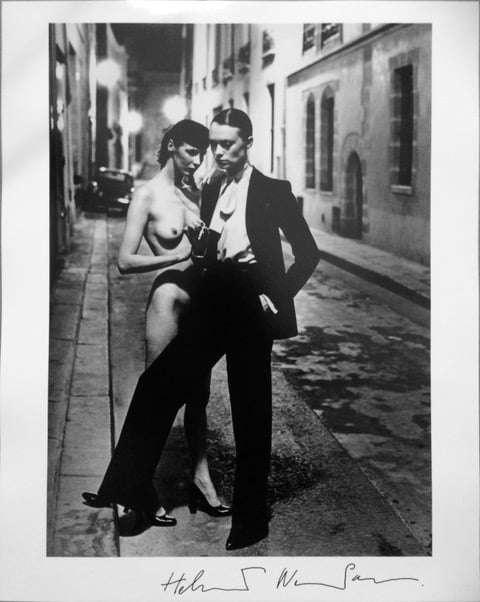 Helmut Newton, Rue Aubriot 1975 (two models) (1975). Courtey of ONGallery.
