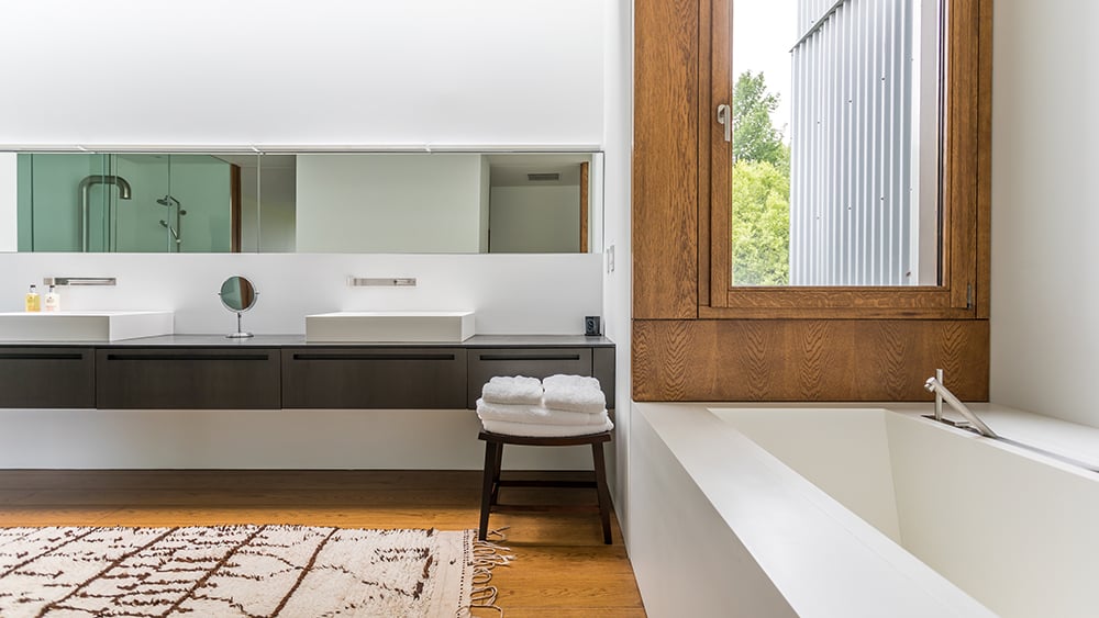 The master bathroom at the Tsai Residence, designed by Ai Weiwei and HHF Architects. Photo by Michael Bowman Photography. 