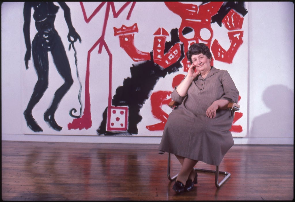 The Romanian-born art dealer Ileana Sonnabend (1914-2007) in her gallery in front of a large-scale painting by AR Penck. (Photo by Michel Delsol/Getty Images)