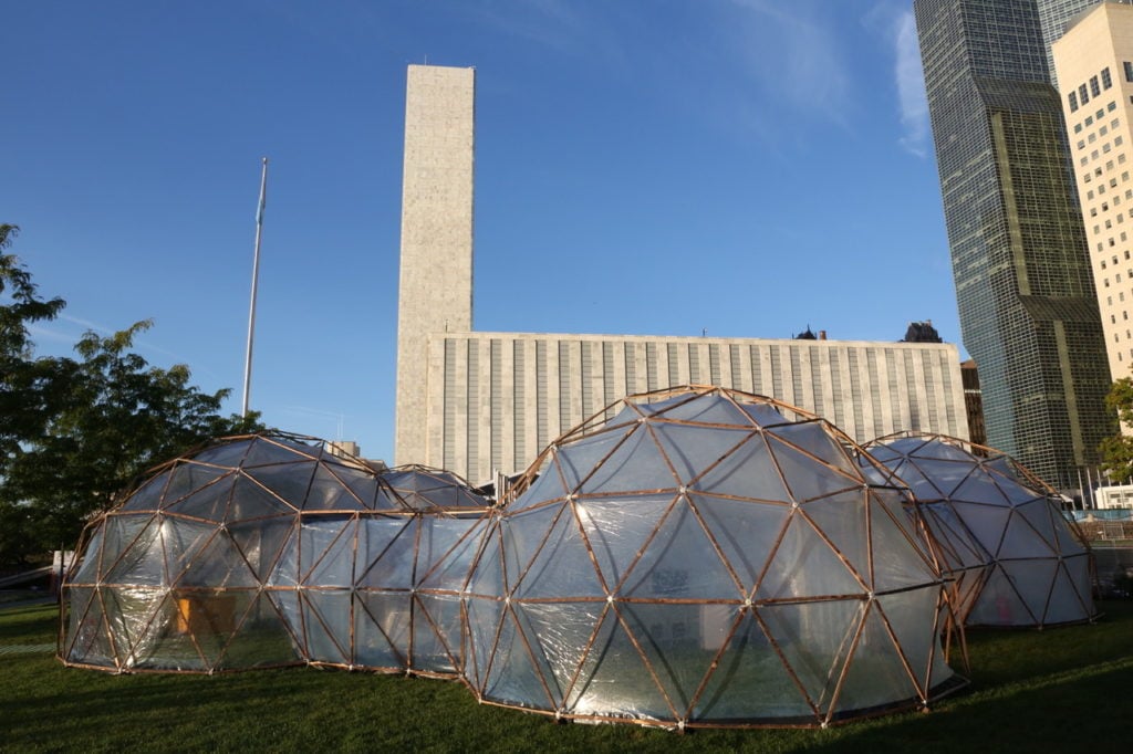 Michael Pinsky, Pollution Pods at the 74th United Nations General Assembly in partnership with the World Health Organization. Photo by Ben Hartschuh.