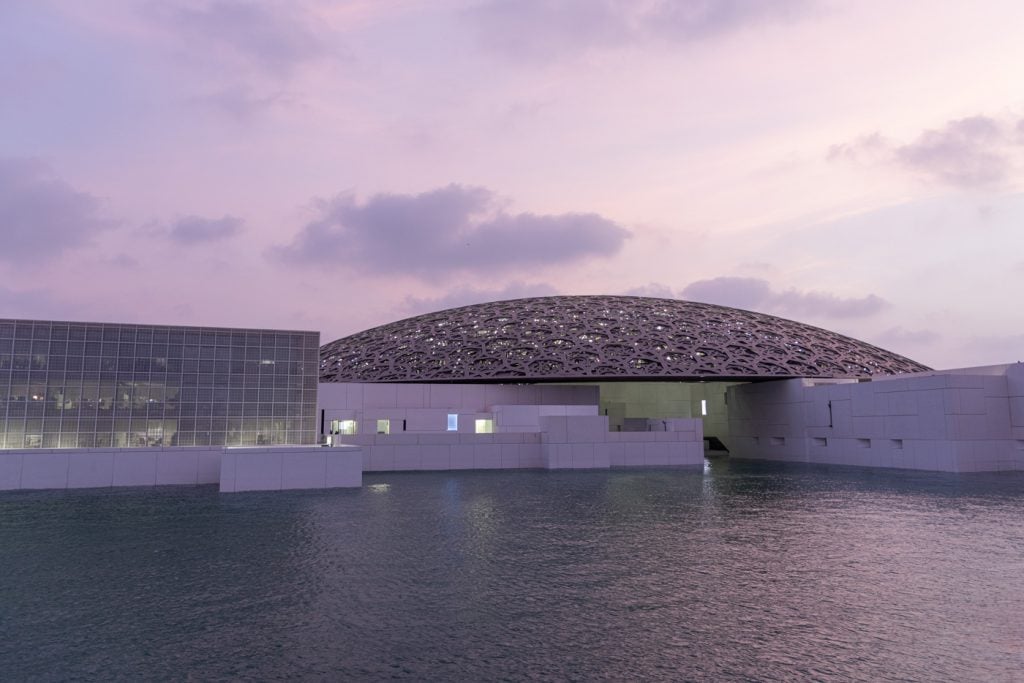 The Louvre Abu Dhabi. Photo by Voyage Way, Creative Commons Attribution-Share Alike 4.0 International license.