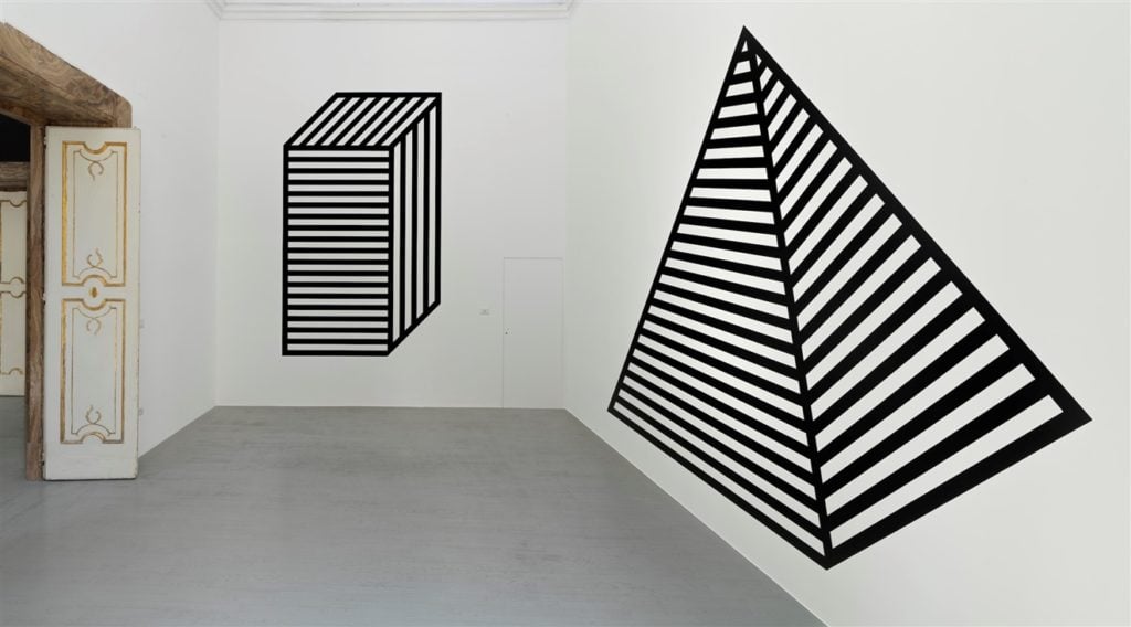 Installation view of "Sol LeWitt: Lines, Forms, Volumes, 1970s to Present," 2019. Courtesy of Galleria Alfonso Artiaco. 