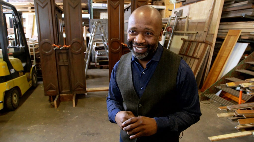 Production still from the Art21 "Extended Play" film, "Theaster Gates: Collecting." © Art21, Inc. 2017.