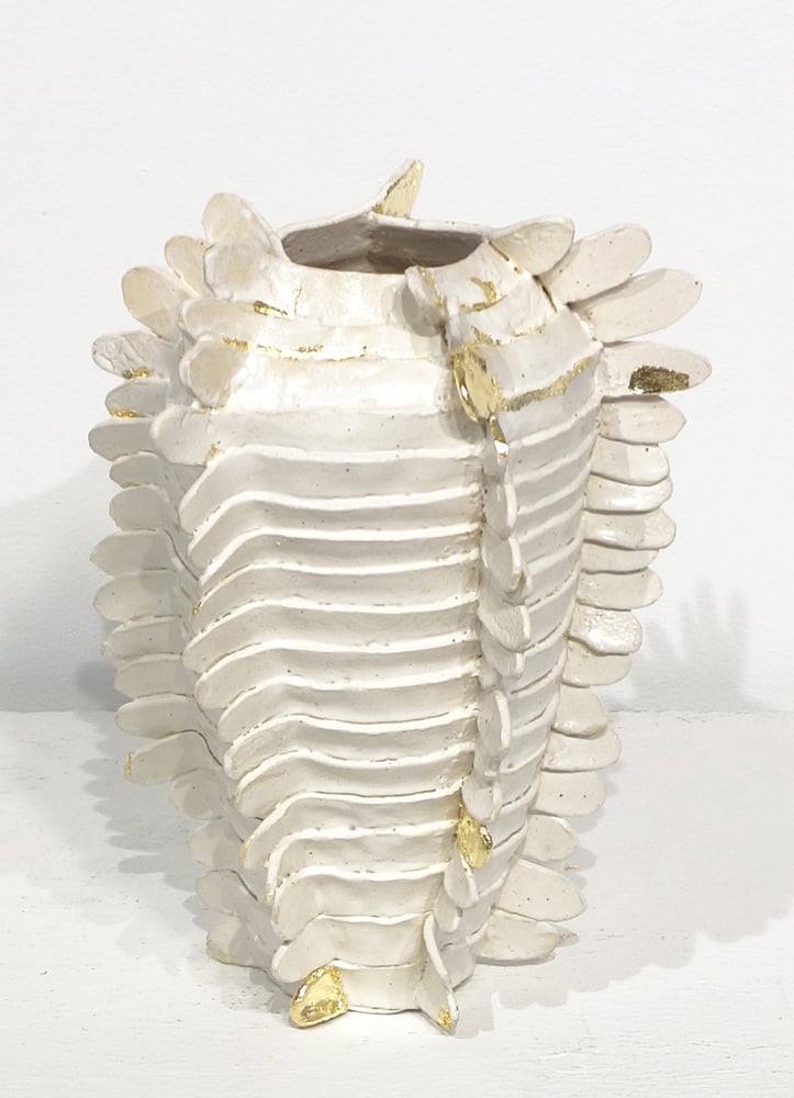 Margot Bird, <em>Fish Vase</em> (2019). Courtesy of Lorimoto Gallery.