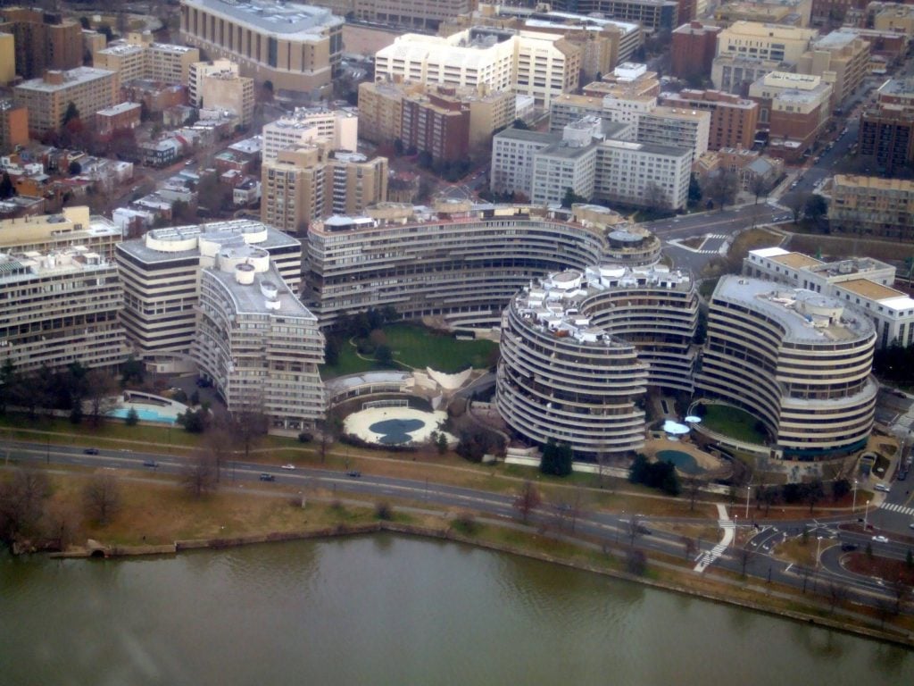 The Watergate from the air.