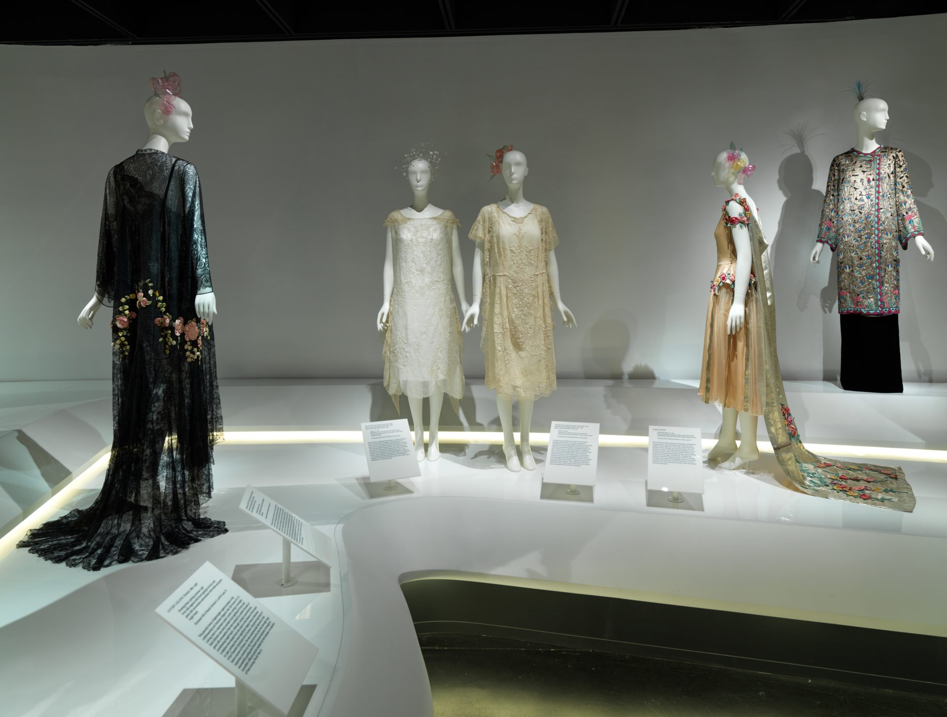 A Fashion Historian Quietly Amassed One of the World’s Greatest ...