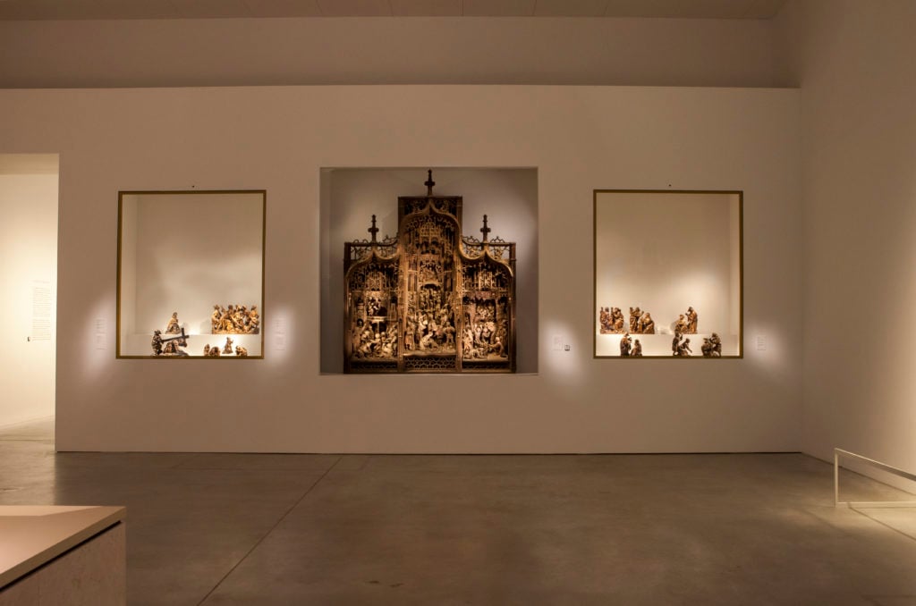 The altarpiece fragments attributed to Pasquier Borman. Photo by ©Miles Fischler, courtesy M Museum–Leuven.