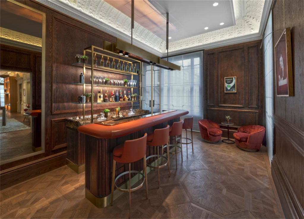 The bar at Cartier New Bond Street. Photo by Kalory Photo & Video, courtesy of Cartier.