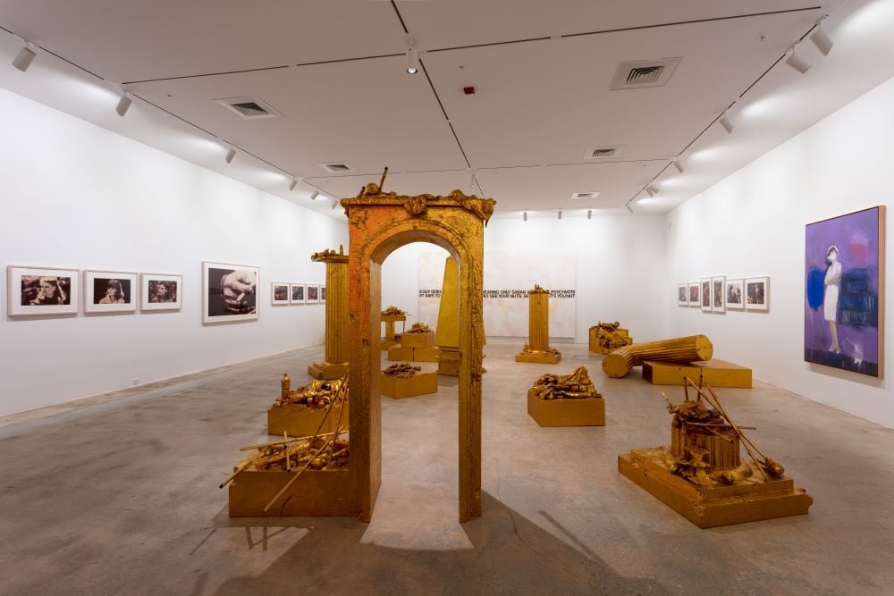 Installation view of John Miller, A Refusal to Accept Limits (2007) at the Rubell Museum. Photo by Chi Lam. Image courtesy of the Rubell Museum.