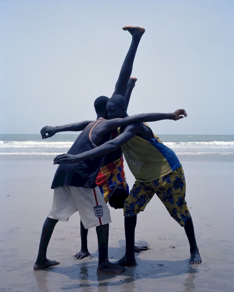 What type of film did Viviane Sassen use for her Africa pictures?: Portrait  and People Photography Forum: Digital Photography Review