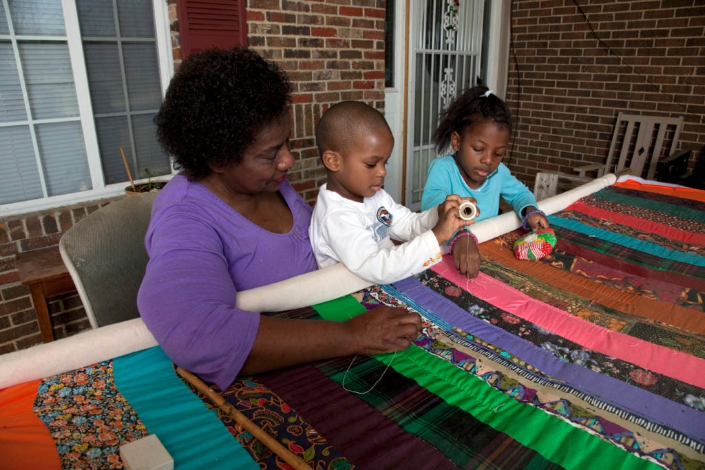 Quilters at Gee's Bend. Photo: Carol M. Highsmith/Buyenlarge/Getty Images.