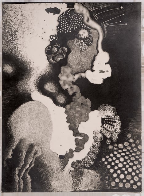 Karol Hiller, Heliographic composition XLI (ca. 1933). Courtesy of Olszewski Gallery.