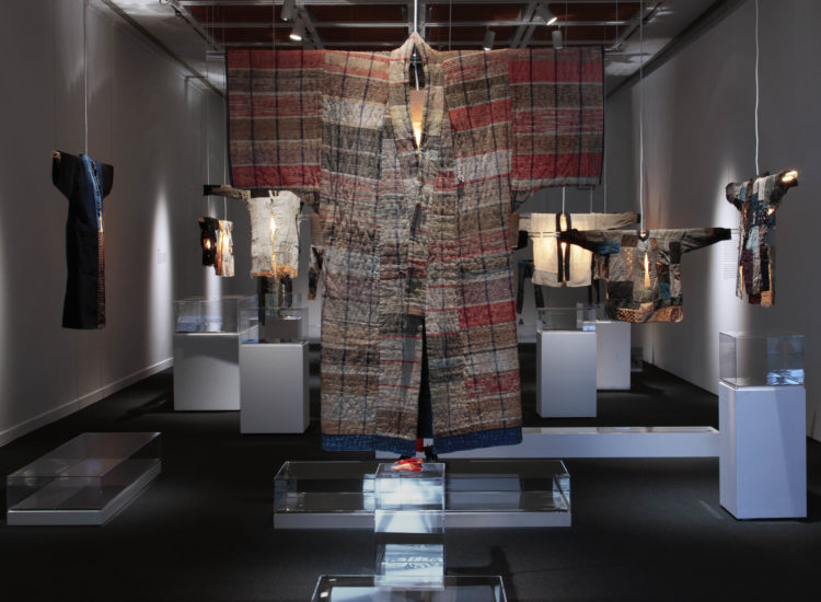 A New Show Explores How a Textile Form Invented by Peasants Inspired ...