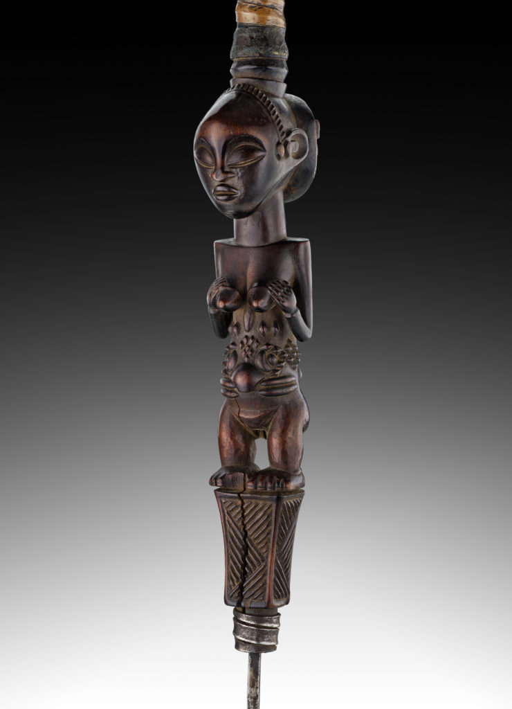 Spear, former treasure of a Luba king Luba people, Republic Democratic of the Congo (late 19th century), shown by Pierre Dartevelle Gallery at BRAFA 2020. 