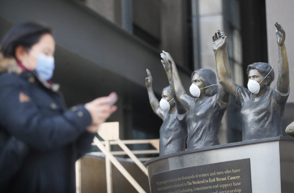 The statues at Princess Margaret Hospital in Toronto. (Steve Russell/Toronto Star via Getty Images)