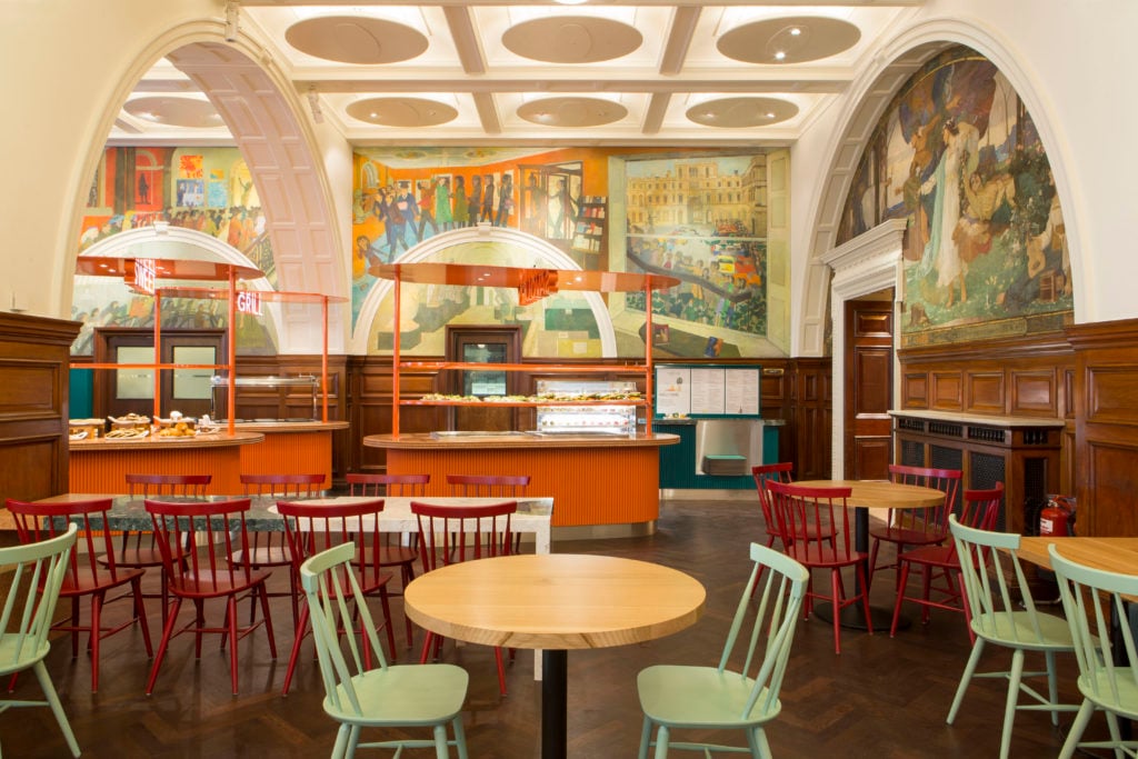 Peyton and Byrne's RA Cafe. Image courtesy of the Royal Academy of Arts.