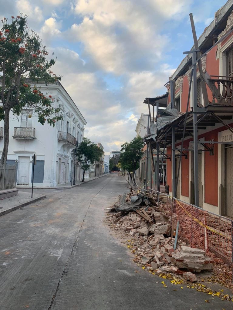 Earthquake damage to the Museo de la Masacre de Ponce. Photo by Osvaldo Rios-Alonso, via Facebook.