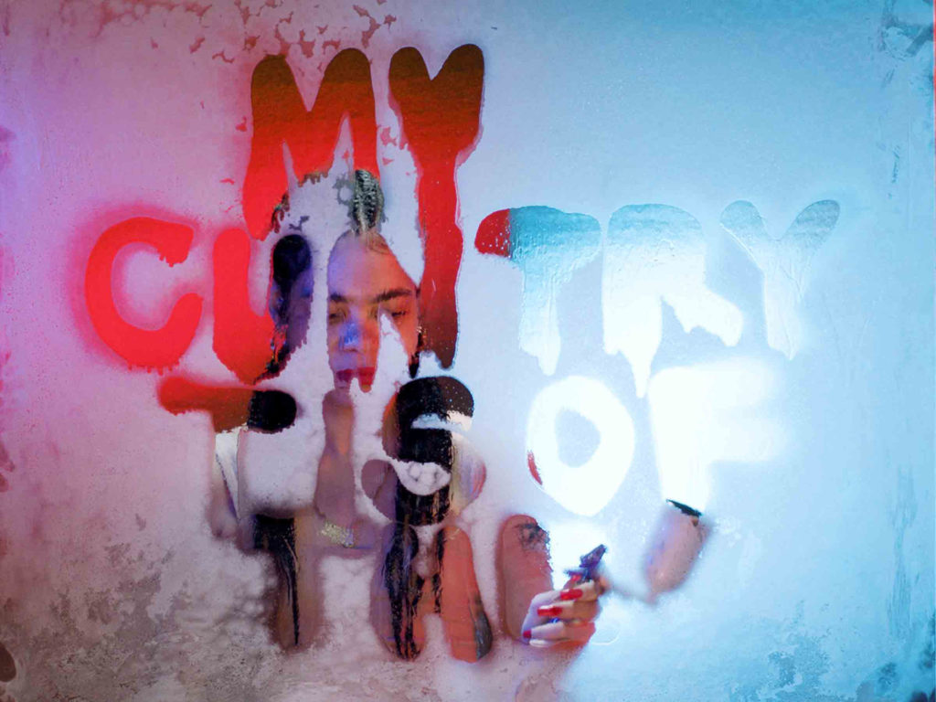 Marilyn Minter, My Cuntry Tis of Thee (2018). Courtesy the artist and Salon 94, New York.