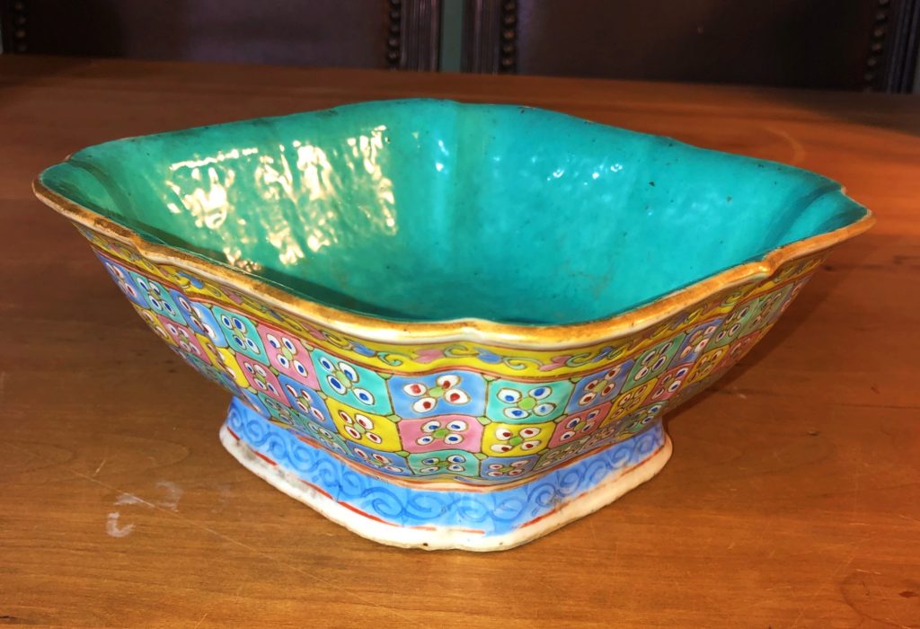 Qing dynasty porcelain bowl. Photo courtesy of Eugenie Tsai.