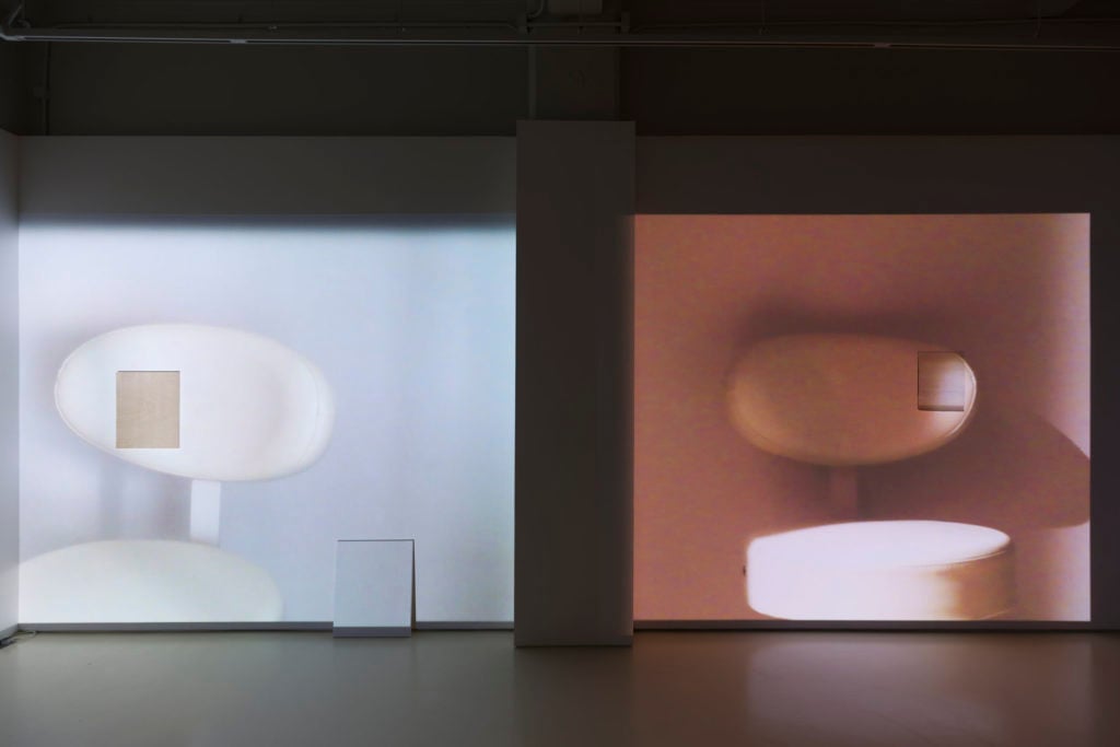 Installation view "Lee Kit: The Gazing Eyes Won't Lie," 2020. Courtesy of Massimo De Carlo, Hong Kong. 