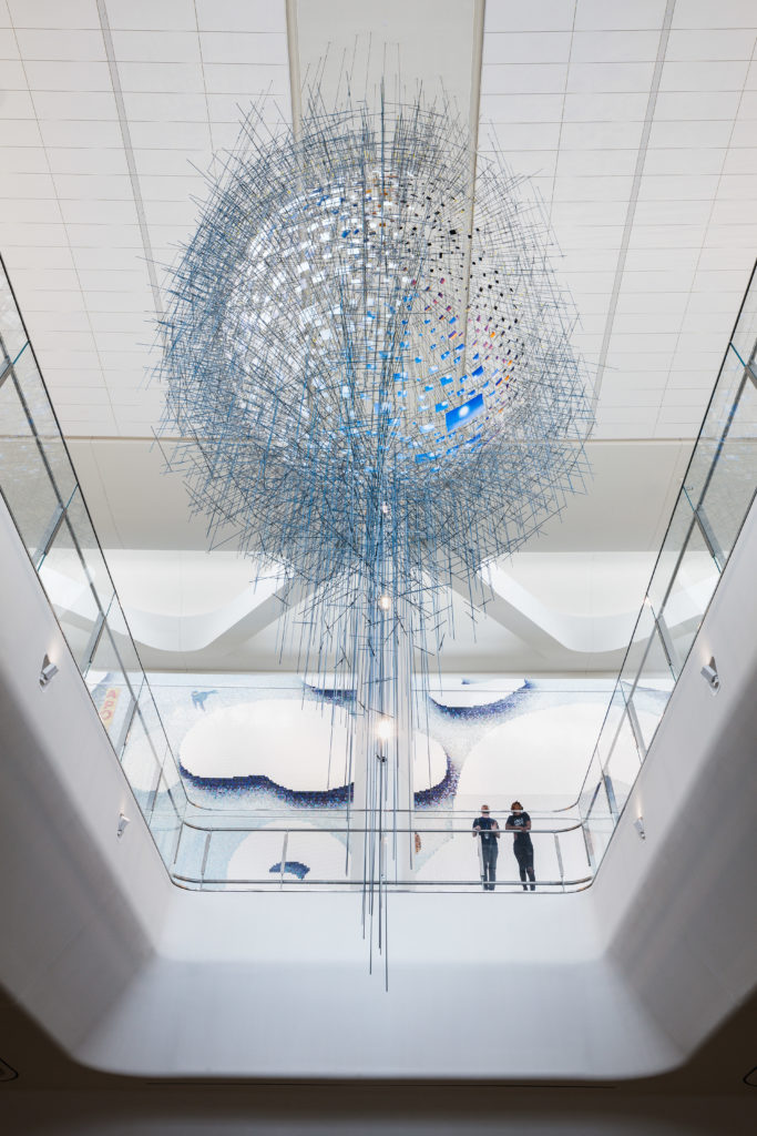 Sarah Sze, <em>Shorter than the Day</em> (2020). Commissioned by LaGuardia Gateway Partners in partnership with Public Art Fund for LaGuardia Airport’s Terminal B. Photo by Nicholas Knight, courtesy of the artist; LaGuardia Gateway Partners; Public Art Fund, NY. ©Sarah Sze.
