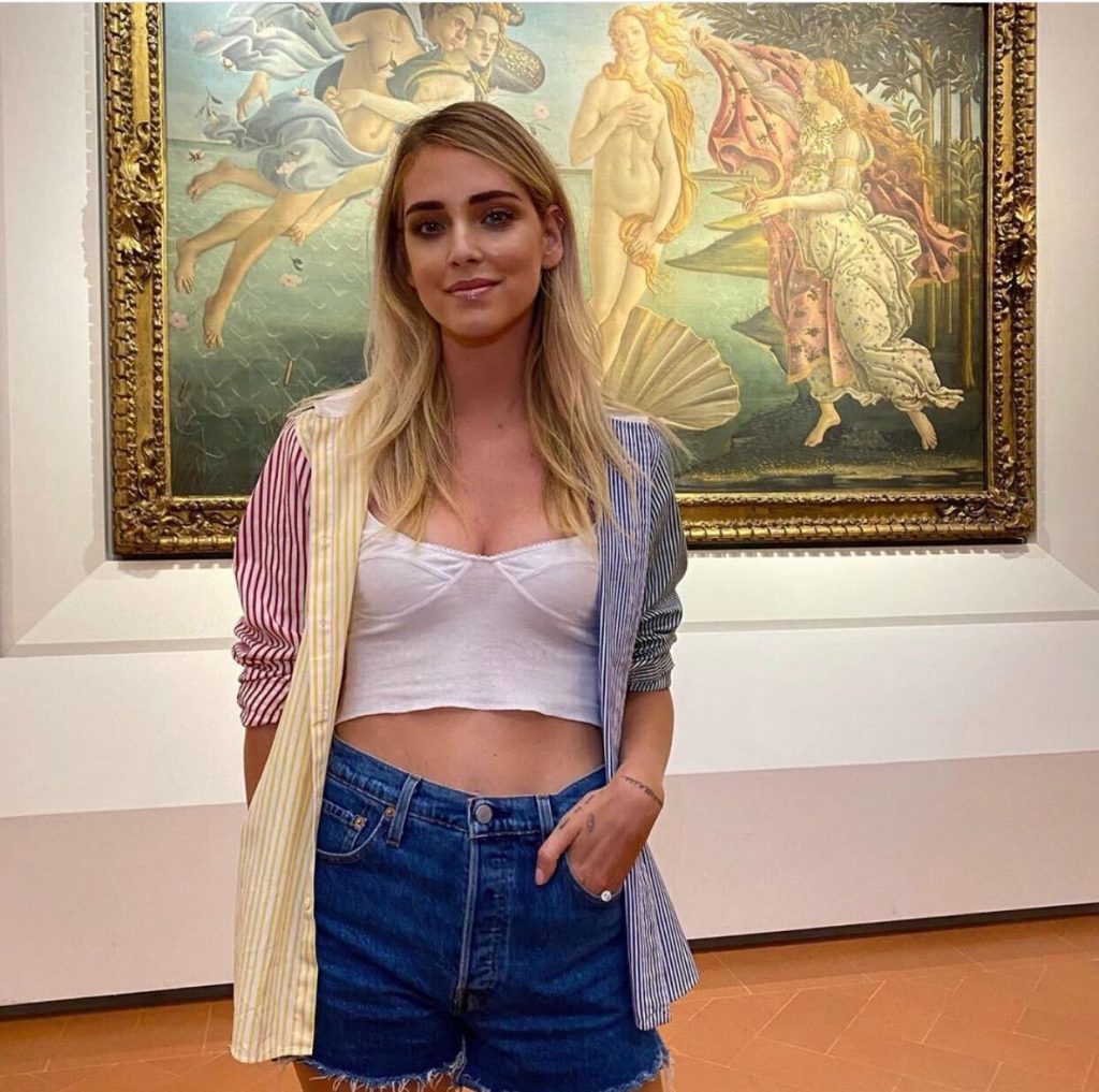 Influencer Chiara Ferragni visiting the Uffizi Galleries. Courtesy Uffizi Instagram.