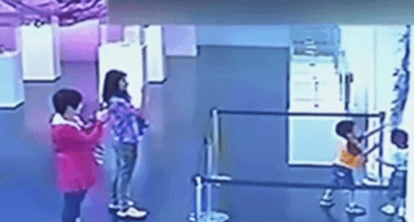 Security footage from the Shanghai Museum of Glass shows that adults pulled out their smartphones to record the kids vandalizing art by Shelley Xue. Image courtesy of the Shanghai Museum of Glass.