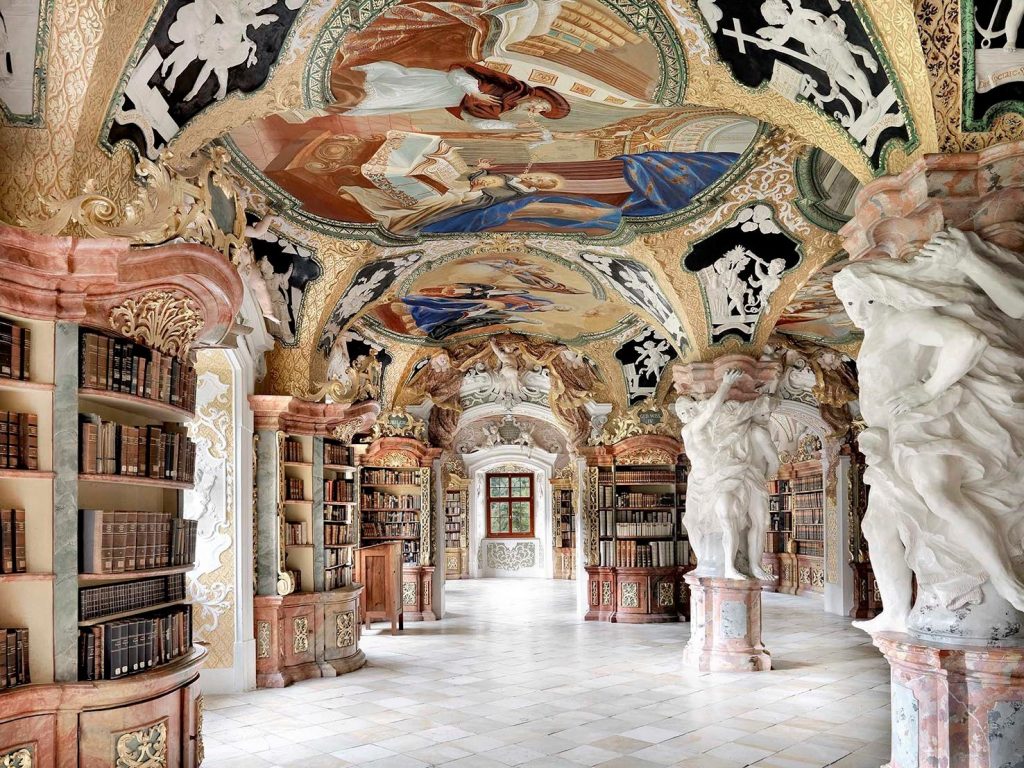 Massimo Listri, Metten Library, Germany (2016). Courtesy of nineteensixtyeight.