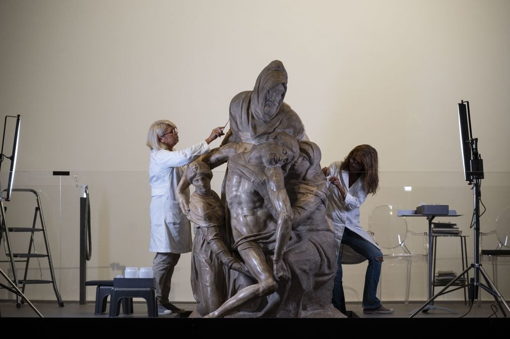 Restoration of Michelangelo's Bandini Pietà at the Museo dell'Opera del Duomo in Florence. Photo by Claudio Giovannini/CGE, courtesy of the Opera di Santa Maria del Fiore.