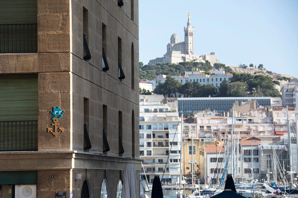 Invader, <i>MARS_53</i>. Marseille, 2020 © Invader.