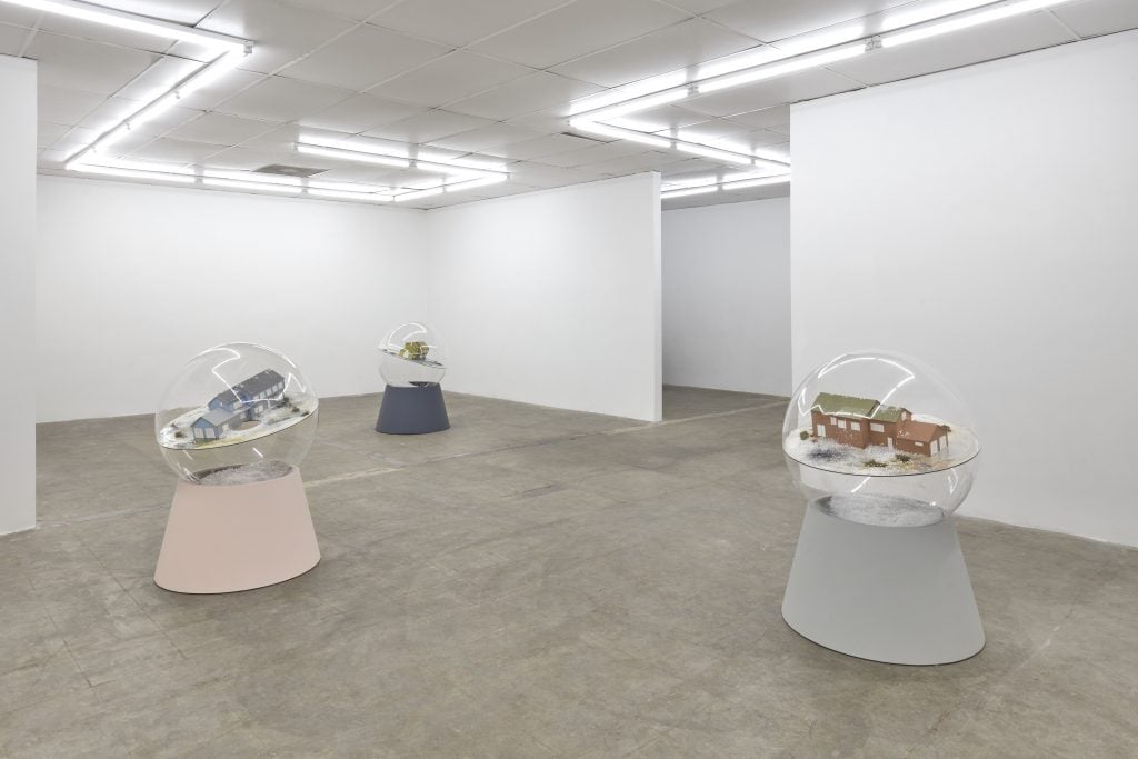 Installation view of "Olivia Erlanger: Split-level Paradise," 2020. Courtesy of the artist and Bel Ami.